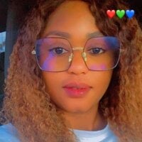 desi_mallu_001's Offline Chat Room