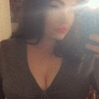 Tit_quueenLive Webcam