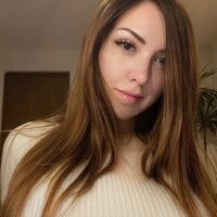 ohmysweetkitty fully naked stripping on cam for live sex movie show