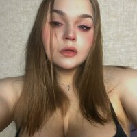 LilyKissYou00 Webcam Model Profile | xHamsterLive