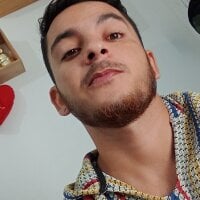 tuyo1995 webcam