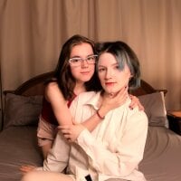 GloryViolla's Offline Chat Room