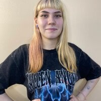 LynnMarsh's Offline Chat Room