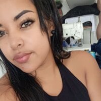 SweetBustyRayna webcam model