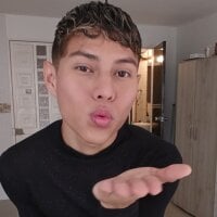 Little_liam webcam model