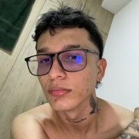 Andyhotsohw webcam model