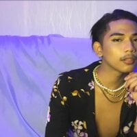 yourhot_latino webcam