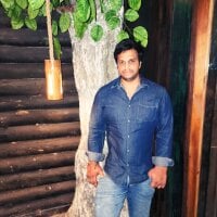 cheekur6996 model avatar