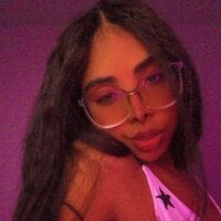 KhateDeAngelo's Offline Chat Room