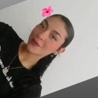 emy_brunette