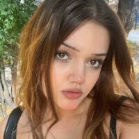 aishadolll webcam model