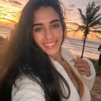 EsmeraldaBelline webcam model