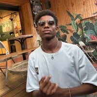 LEO_SMITH02 webcam
