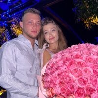 Jony_and_JessicaLive Webcam