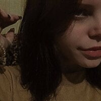 XoLunaXXX webcam model