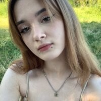 liana_kisses