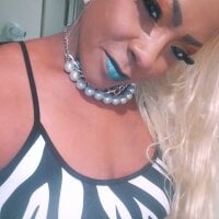 LoveLMonroe webcam