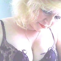 Offline chat soba modela Ellina