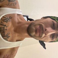 bhaddaddybhadmommy offline chatszobája