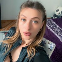 Jessy-jessy0406 naked in live sex video chat