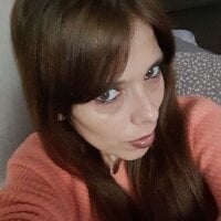 AnnaKissMee webcam model