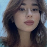 SueCutiee webcam model