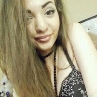 AlinaLewi_s' Offline Chat Room