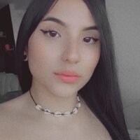 linseyhils' Offline Chat Room