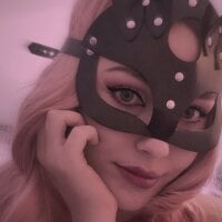 Brad_Charming_Sonya_Sweet's Offline Chat Room