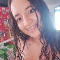 nori_sexycams' Offline Chat Room