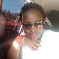 Thekenyandiva's Offline Chat Room