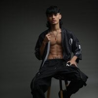 kaiser_19's Offline Chat Room