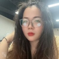 Huahua3187 webcam model