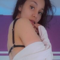 zoelittle2022_'s Offline Chat Room