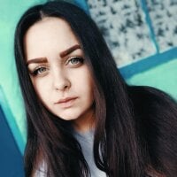 Chasey_Lian's Offline Chat Room