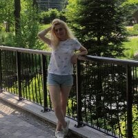 LadyLeng's Profile Pic