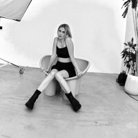 AntoniaFoulkes Adlı Modelin Çevrimdışı Sohbet Odası