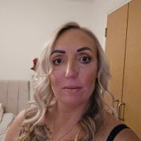 theblondecocklover webcam