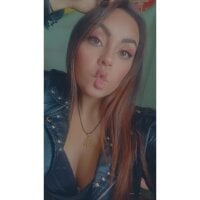 MiaStarts webcam