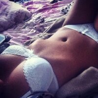 Ellen_Girl's Offline Chat Room