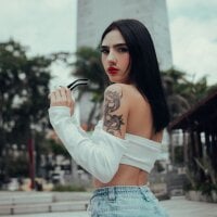 Emiliaponce model avatar