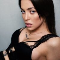 HannahMontaana111 – Offline chatovacia miestnosť