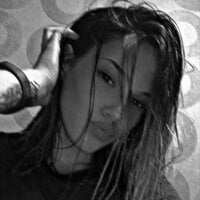 EllaMell's Offline Chat Room