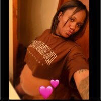 PrettyGal_Tingz webcam
