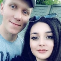 Lola_Denhot's Offline Chat Room