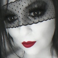 crystaljadexxx's Offline Chat Room