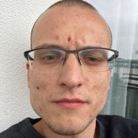 leeeleeee95 model avatar