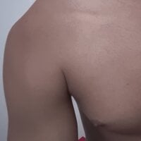 bold_guy_1234 model avatar