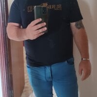 maduro49 model avatar