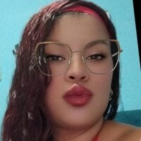 daphne-glow webcam model